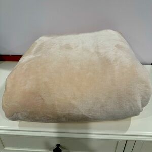 Life Comfort Cream Plush/Sherpa Throw